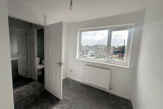 21 Bracadale Close, Coventry photo 2