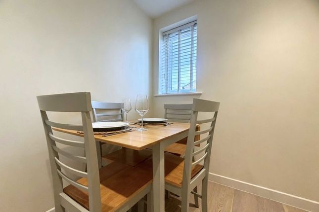3B, Chiswell Court, Watford photo 3