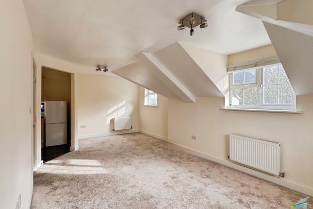 Saxon Court, Ashford photo 4
