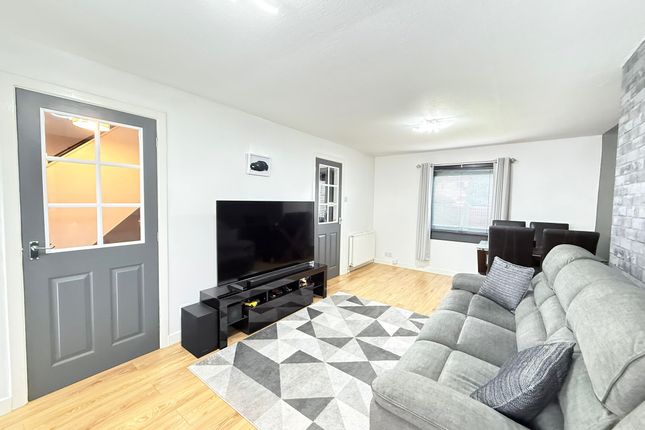 16, Claret Road, Grangemouth photo 3