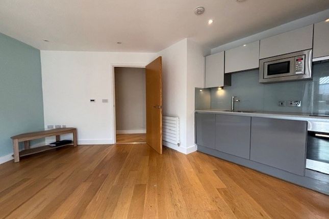 31 Anchorage, Bristol photo 2