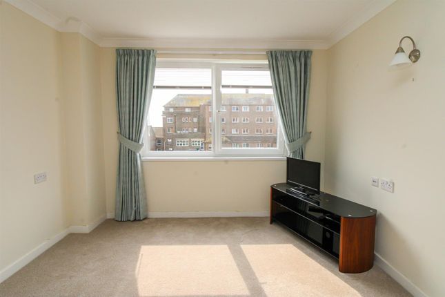 Flat for sale in Brookfield Road, Bexhill-On-Sea