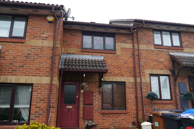 Thumbnail Property to rent in Tudor Close, Hatfield