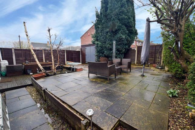 14, Wombridge Road, Telford photo 4