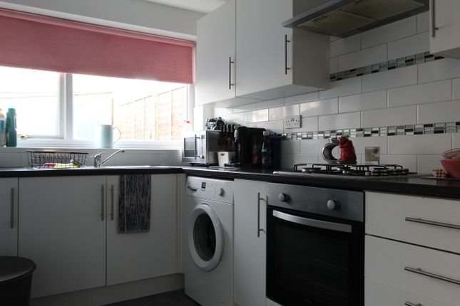 8, Lee Street, Pontypridd photo 5