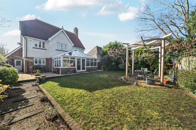 20, Pucknells Close, Kent photo 3