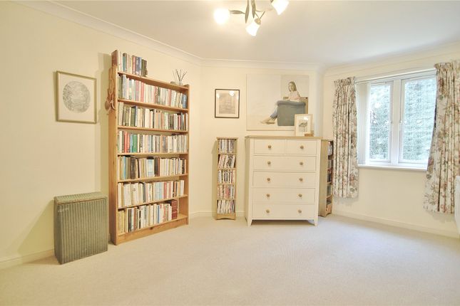 10 Maple Tree Court,, Old Market, Stroud photo 5