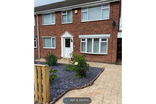 Vicarage Close, Outwood, Wakefield photo 3