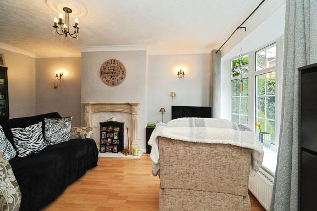 11, Roscoes Court, Bolton photo 4