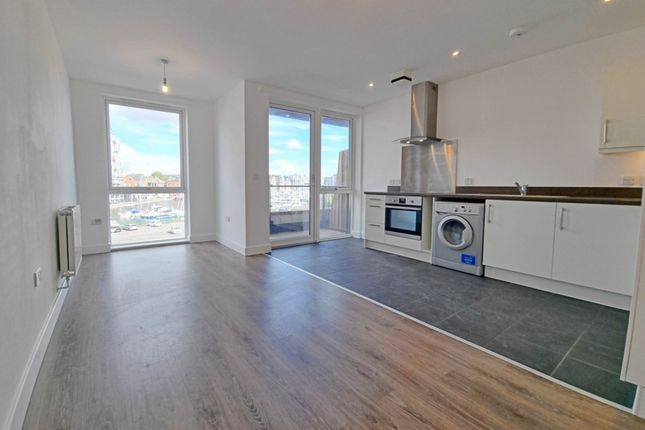 402 Eclipse Court, Barnard Square, Ipswich photo 3