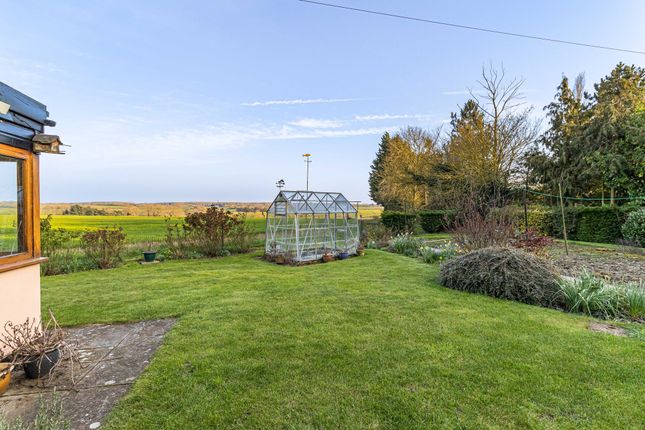 Spinks Farm Bungalow Valley Road, Stowmarket photo 2