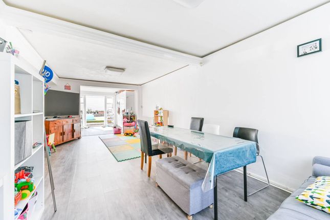 Thumbnail End terrace house to rent in Kimpton Road, North Cheam, Sutton