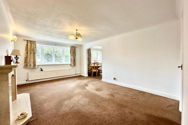6, Arne Close, Stockport photo 5