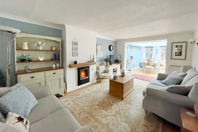 5, Harvest Close, YATELEY photo 2