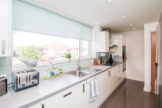 33, Ashdene Drive, Wakefield photo 4