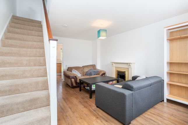 37, Fintry Avenue, Livingston photo 3