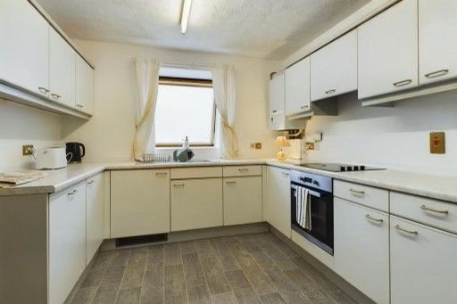 6, Dalmore Court, Barrow-in-Furness photo 3