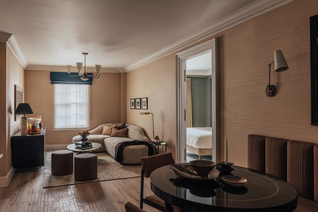 Flat 8, 36, Hertford Street, London photo 2