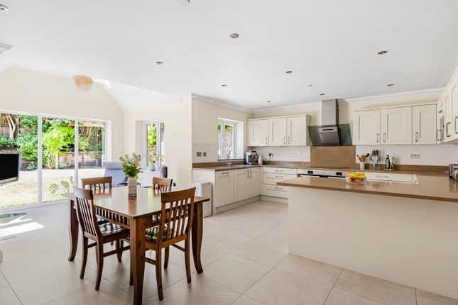 11A, Lymington Bottom Road, Four Marks photo 2