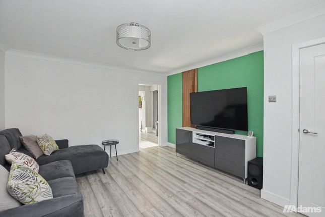 3, Verbena Close, Runcorn photo 3
