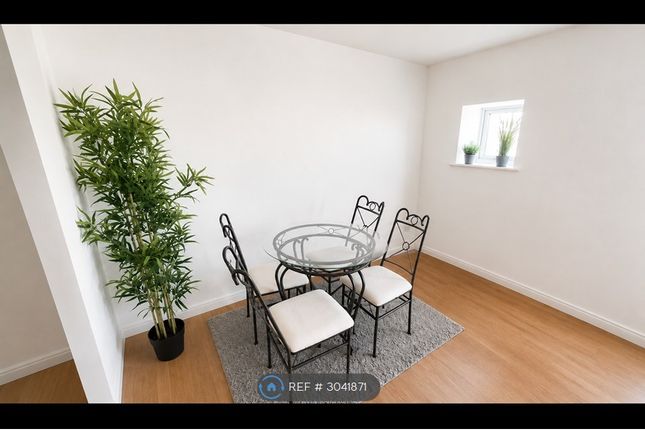 Curzon Place, Gateshead photo 3
