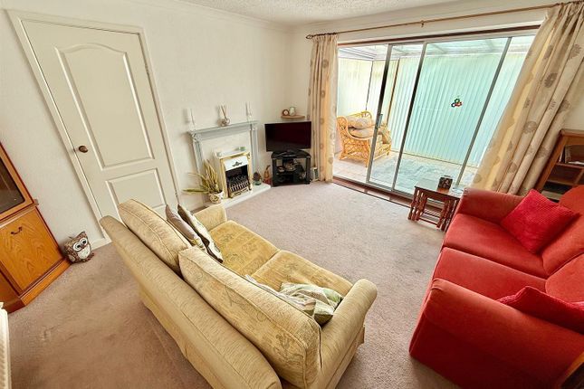 37, The Esplanade, Great Yarmouth photo 2