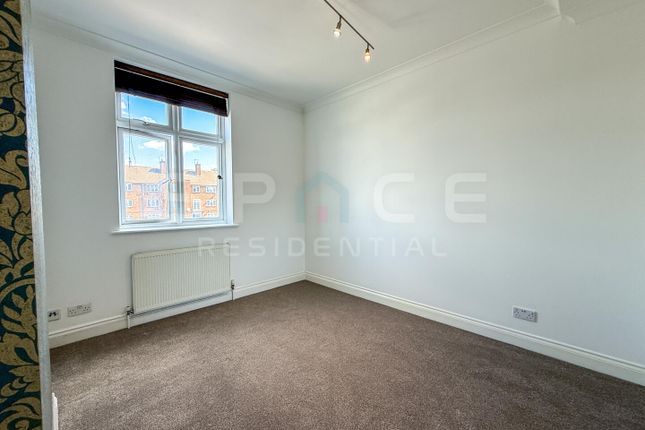 639c, Watford Way, London photo 4