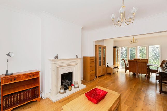 70, Charter Avenue, Ilford photo 3