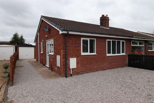Semi-detached bungalow to rent in Bellasize Park, Gilberdyke, Brough