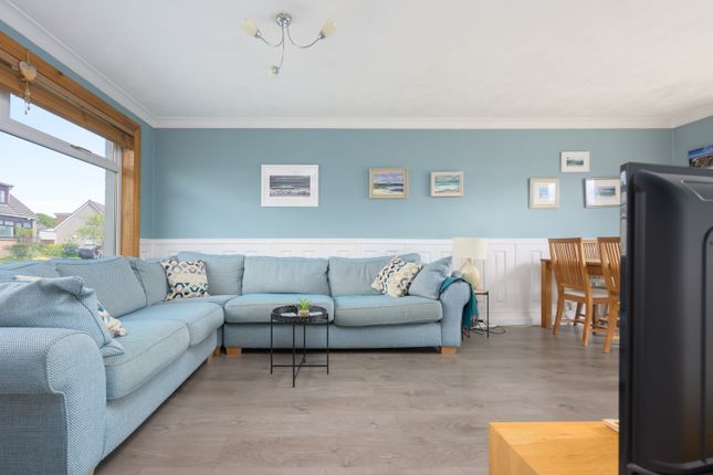 17, Woodlands Drive, Crossford photo 4