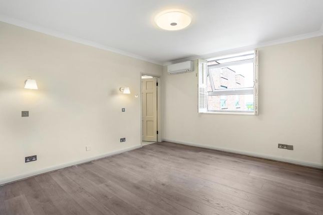 31, Serlby Court, Somerset Square, London photo 4
