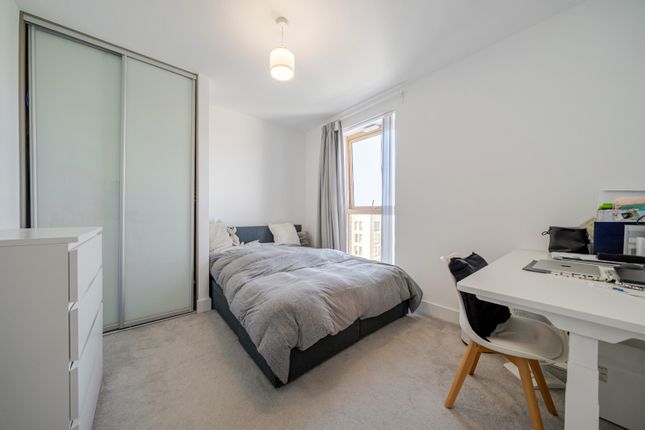 Flat 69, Starling Court, 1, Nest Way, London photo 4