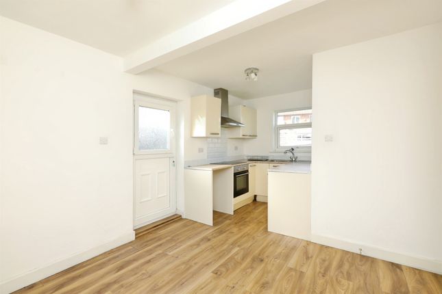 1, Riddell Avenue, Worksop photo 3