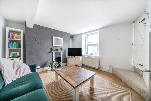 Thumbnail Terraced house for sale in Colleton Row, St. Leonards, Exeter
