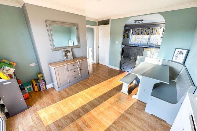 35, Farmstead Road, Corby photo 3