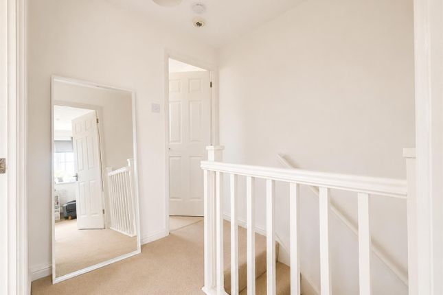 11, St. Anthonys Place, Milton Keynes photo 5