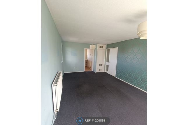 Flat to rent in Green Park, Bootle