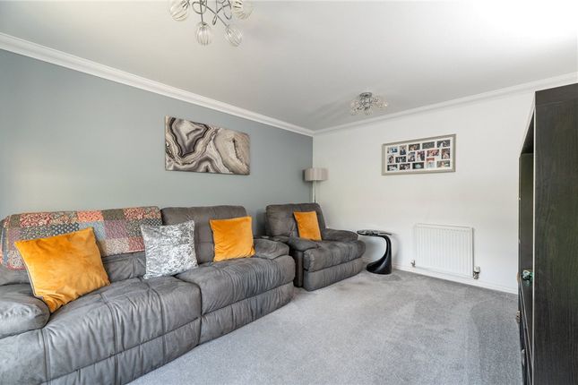 77, Jilling Ing Park, West Yorkshire photo 3
