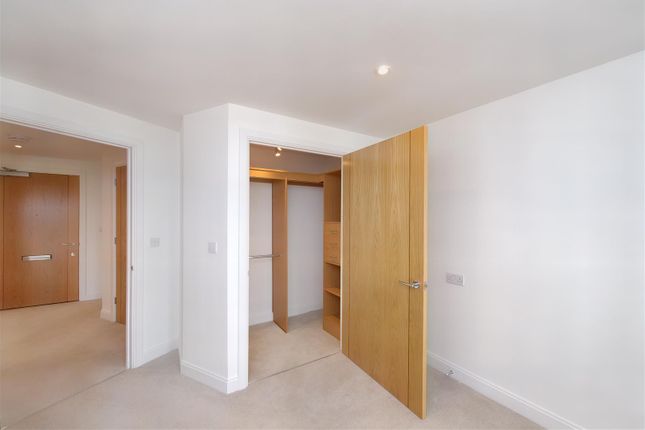 Flat for sale in Studio Way, Borehamwood