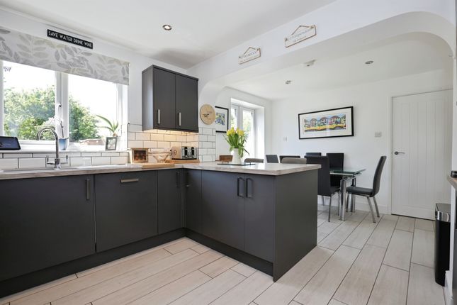 157, Masons Road, Stratford-Upon-Avon photo 4