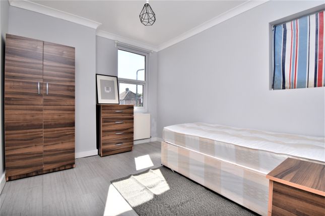 Bedroom 4x1