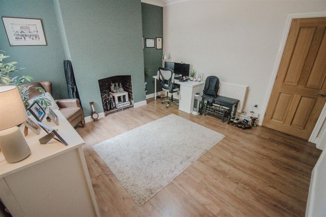 42, Derby Road, Ripley photo 4