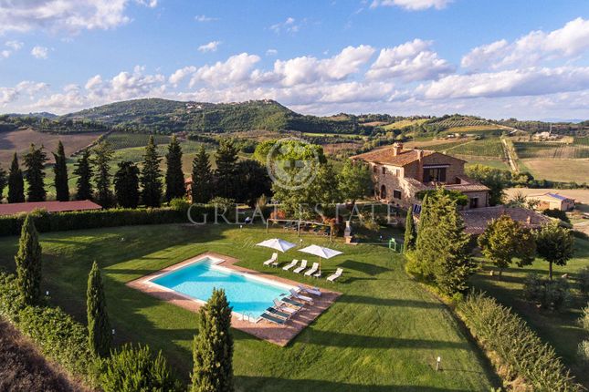 Villa for sale in Montepulciano, Siena, Tuscany