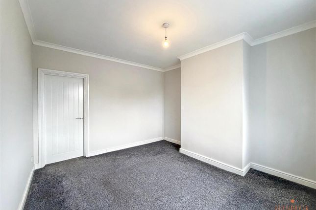 8Th Avenue, Hull photo 2