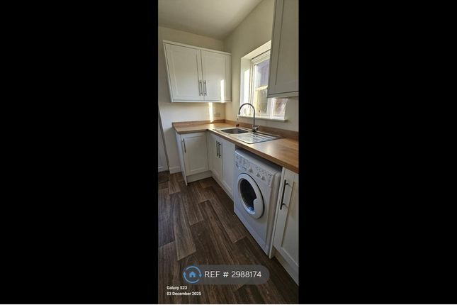 Western Avenue, Blacon, Chester photo 5
