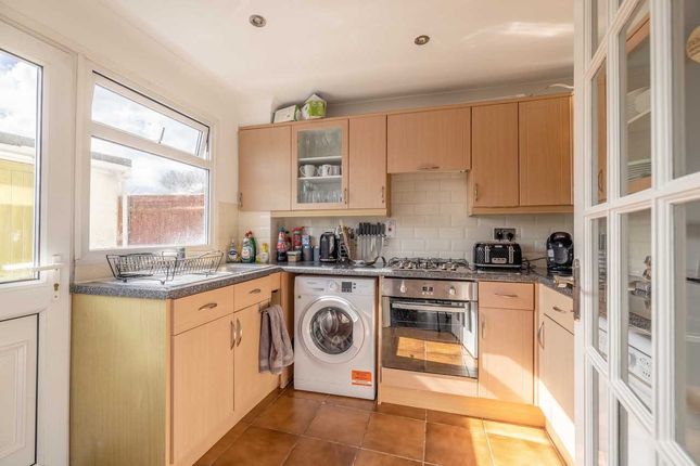 Terraced house for sale in Montrose Avenue, Datchet