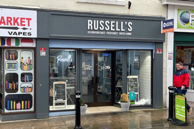 Retail premises to let in Penny Street, Lancaster