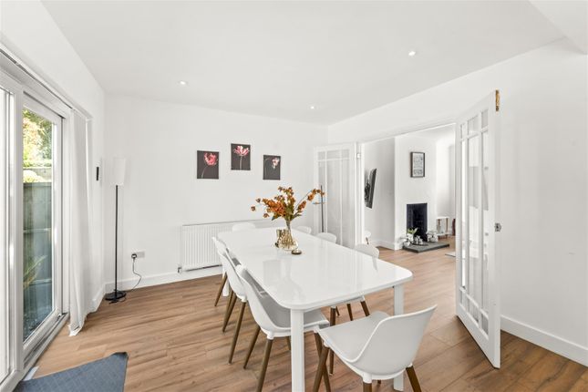 30, St. Martins Road, Sale photo 5