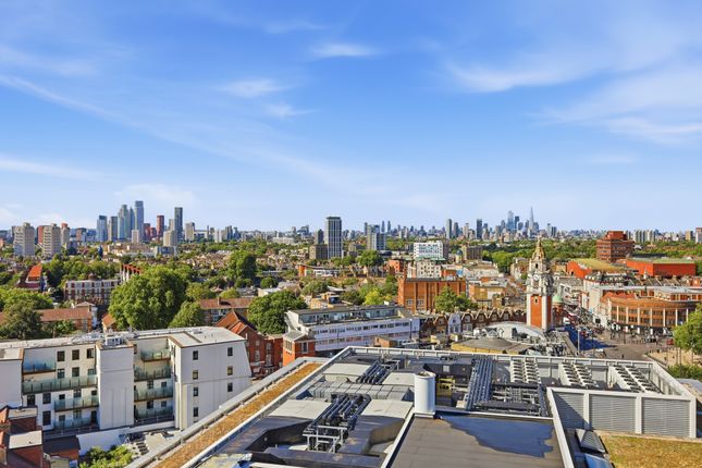 Flat 52, London photo 3