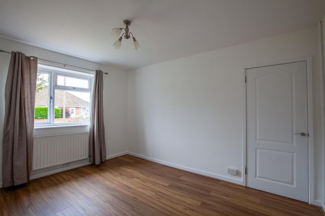141, Moore Avenue, Norwich photo 3